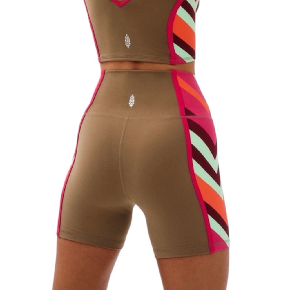 🦋Free People Never Better Colorblock Bike Short In Moonrock Combo size-Medium